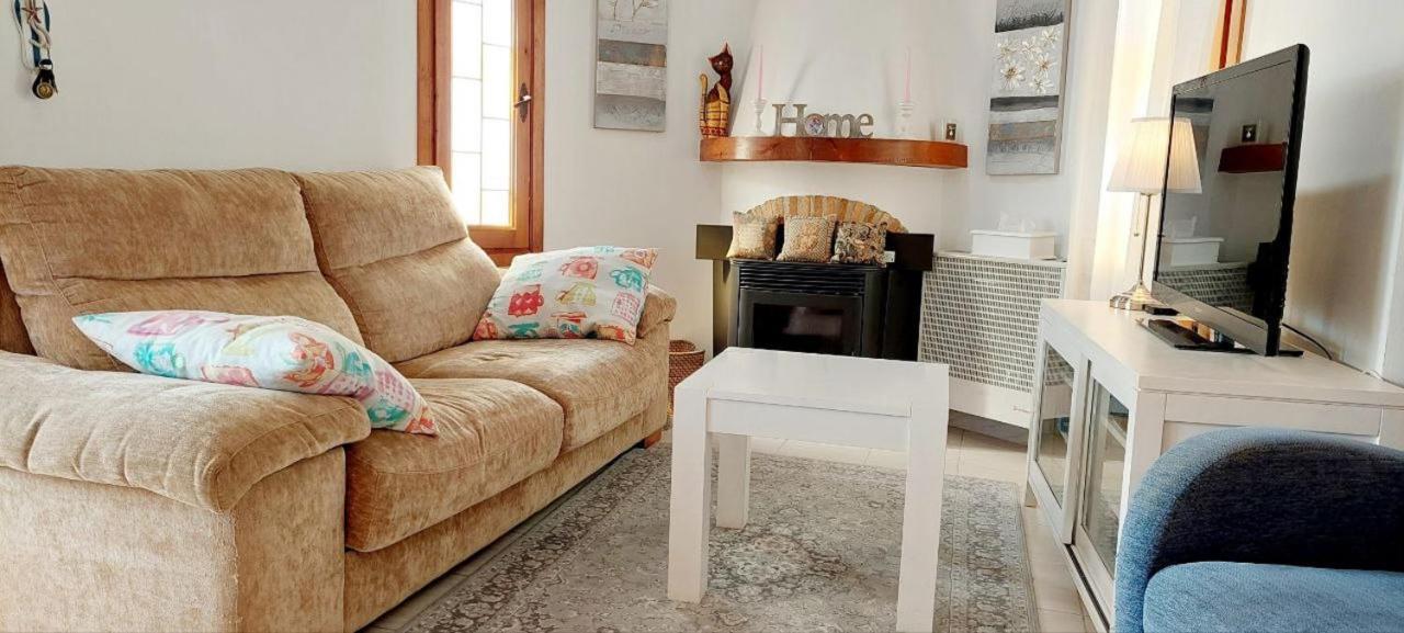 Villa Totalmente Independiente Con Piscina Comunitaria Calp Exterior foto
