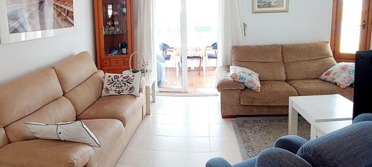 Villa Totalmente Independiente Con Piscina Comunitaria Calp Exterior foto